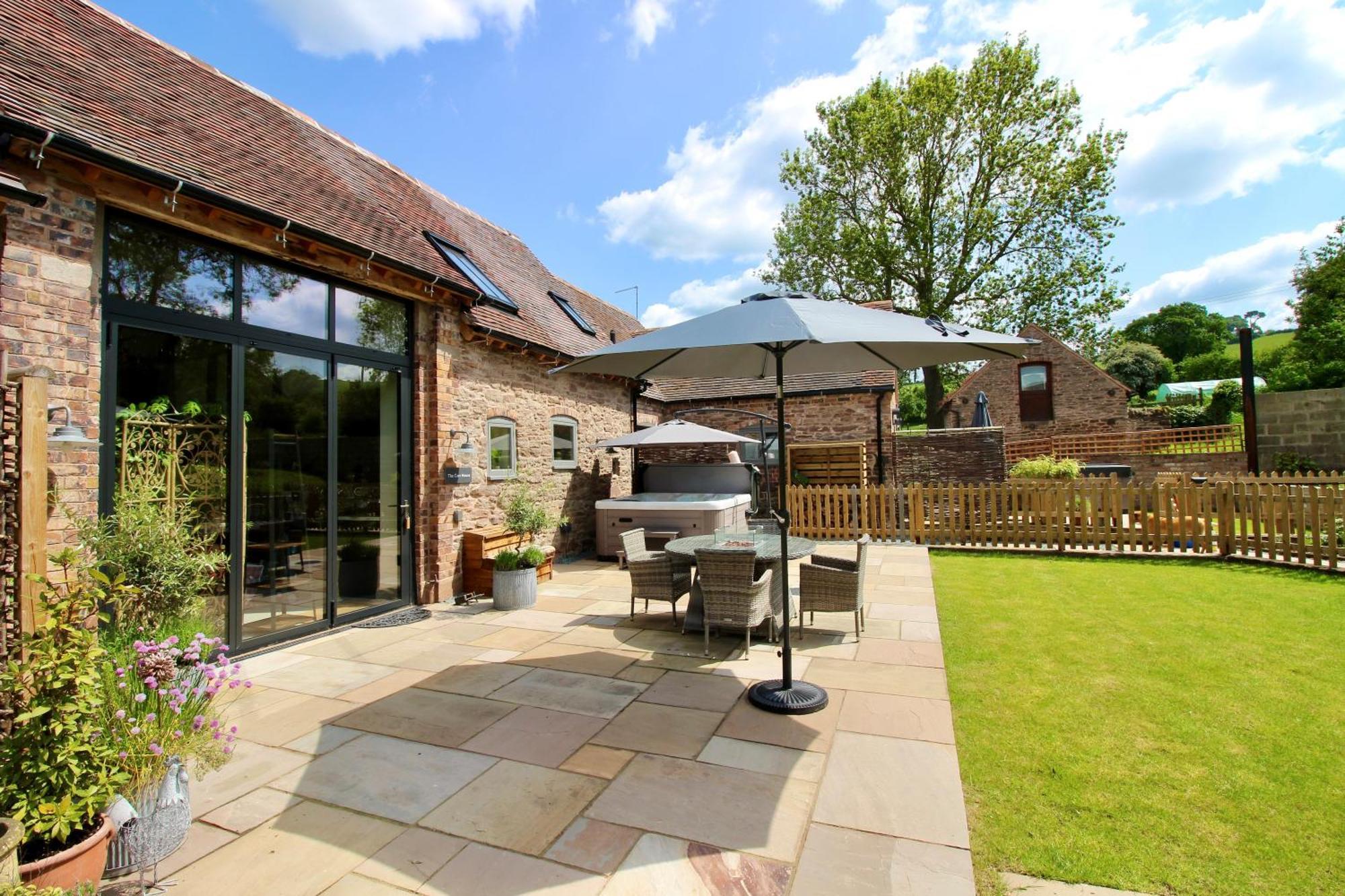 Apartamento The Cart House - Beautiful Contemporary Barn - Hot Tub Bridgnorth Exterior foto