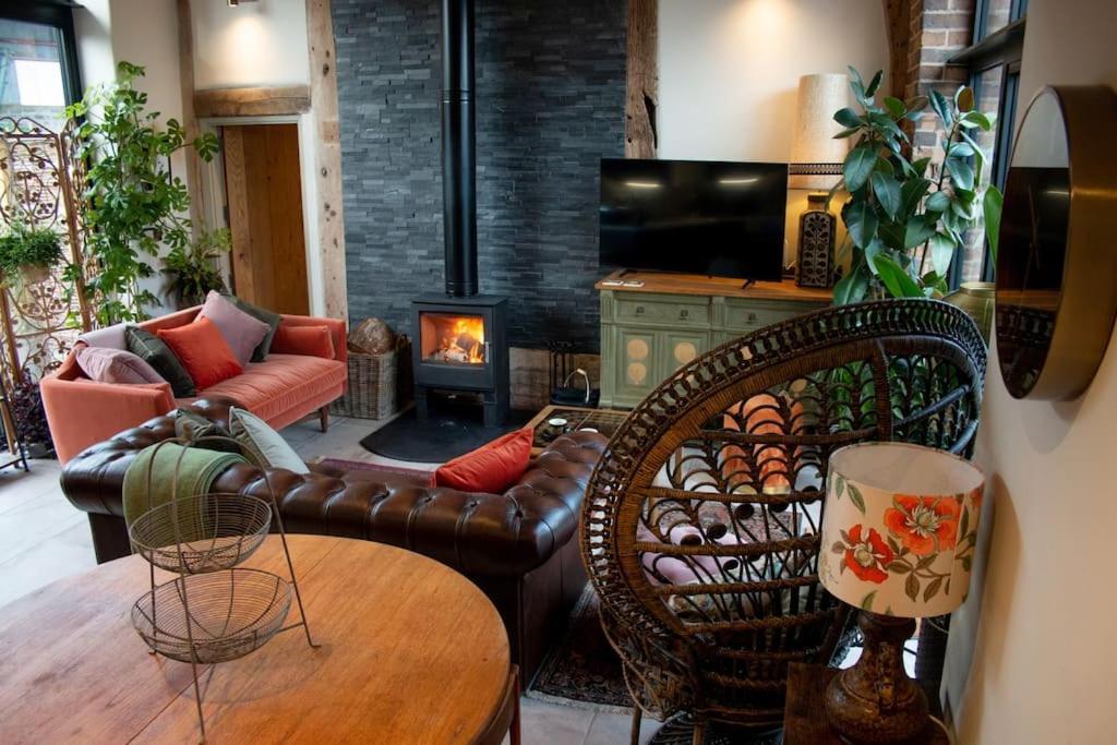 Apartamento The Cart House - Beautiful Contemporary Barn - Hot Tub Bridgnorth Exterior foto